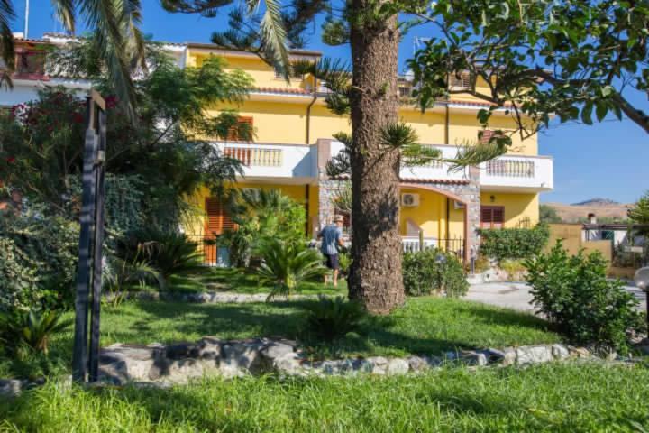 ברנקאלאונה מרינה B&B Casa Cosmano מראה חיצוני תמונה
