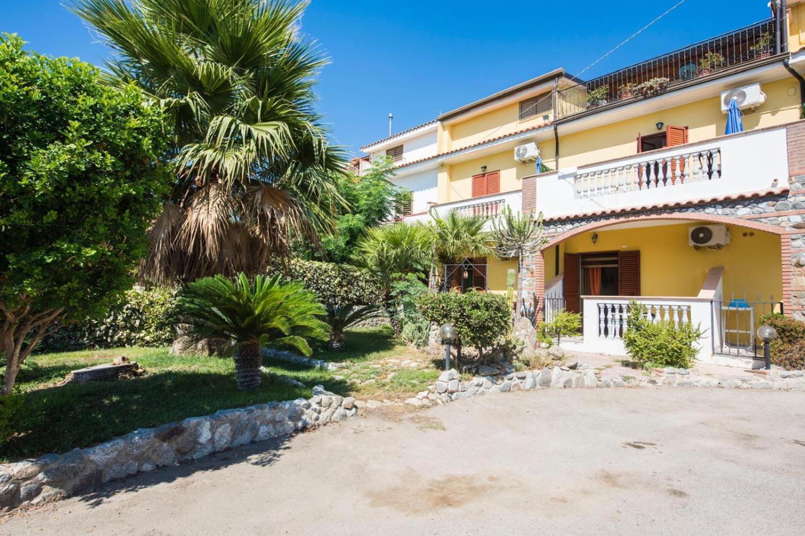 ברנקאלאונה מרינה B&B Casa Cosmano מראה חיצוני תמונה