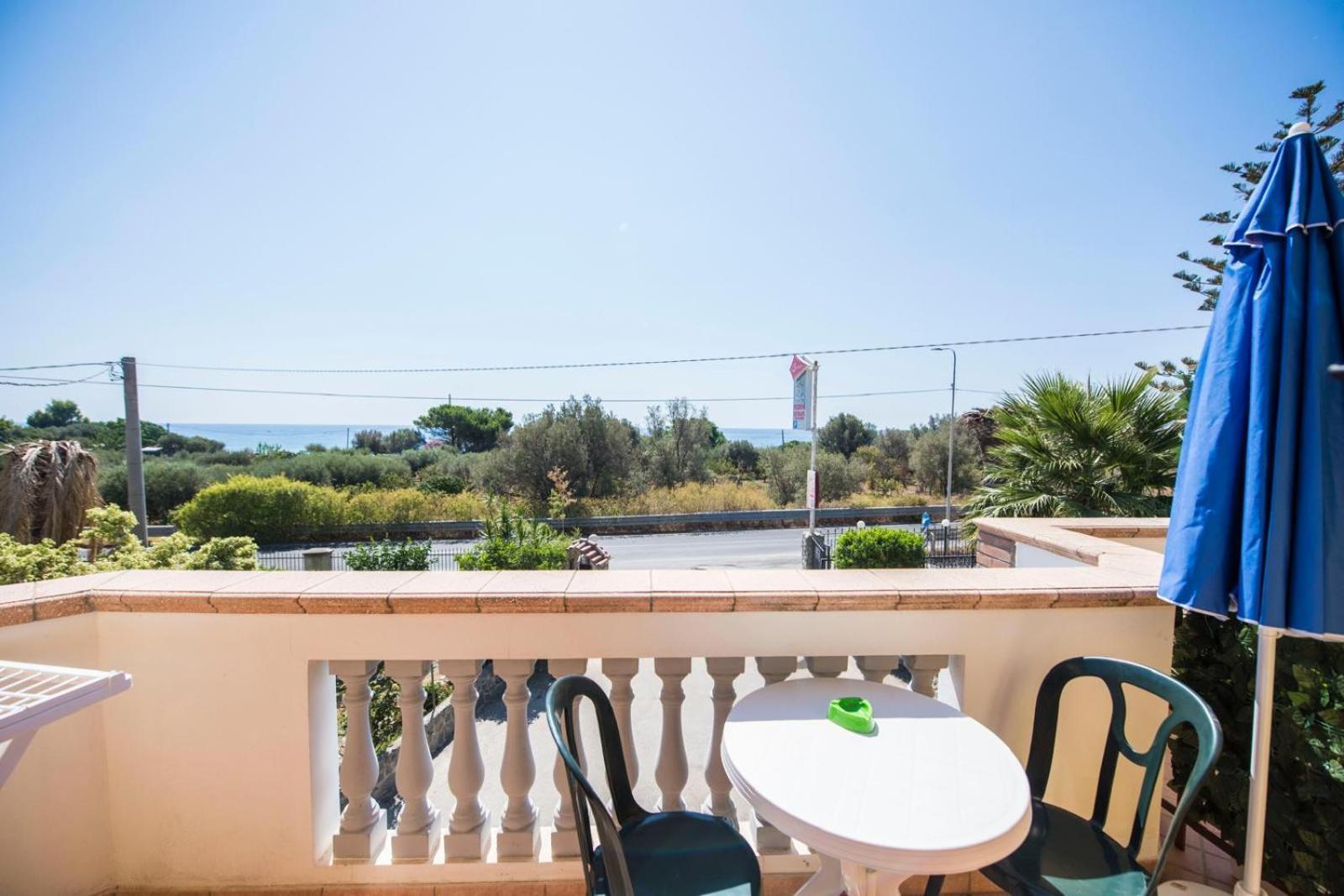 ברנקאלאונה מרינה B&B Casa Cosmano מראה חיצוני תמונה